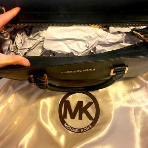 Michael Kora black purse